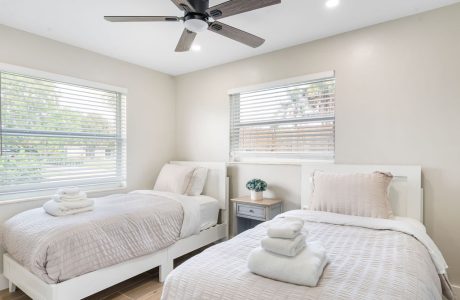 Sunshine Breeze Retreat